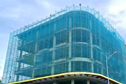Biện pháp thi công giàn giáo bao che