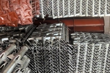 Chọn giàn giáo: Khung, Nêm hay Ringlock?