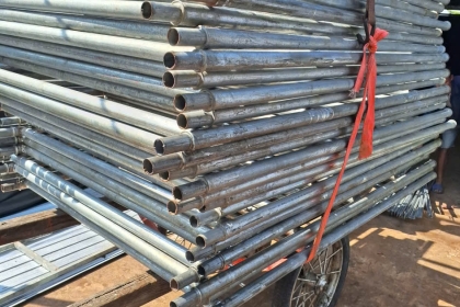 Giàn giáo khung thang 0.9m Giàn giáo khung thang 0.9m