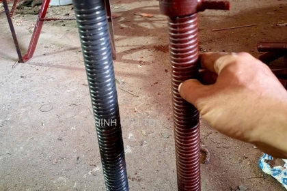 Kích tăng giàn giáo D38 Kích tăng giàn giáo D38