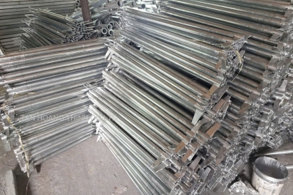 Sản xuất và phân phối giàn giáo nêm