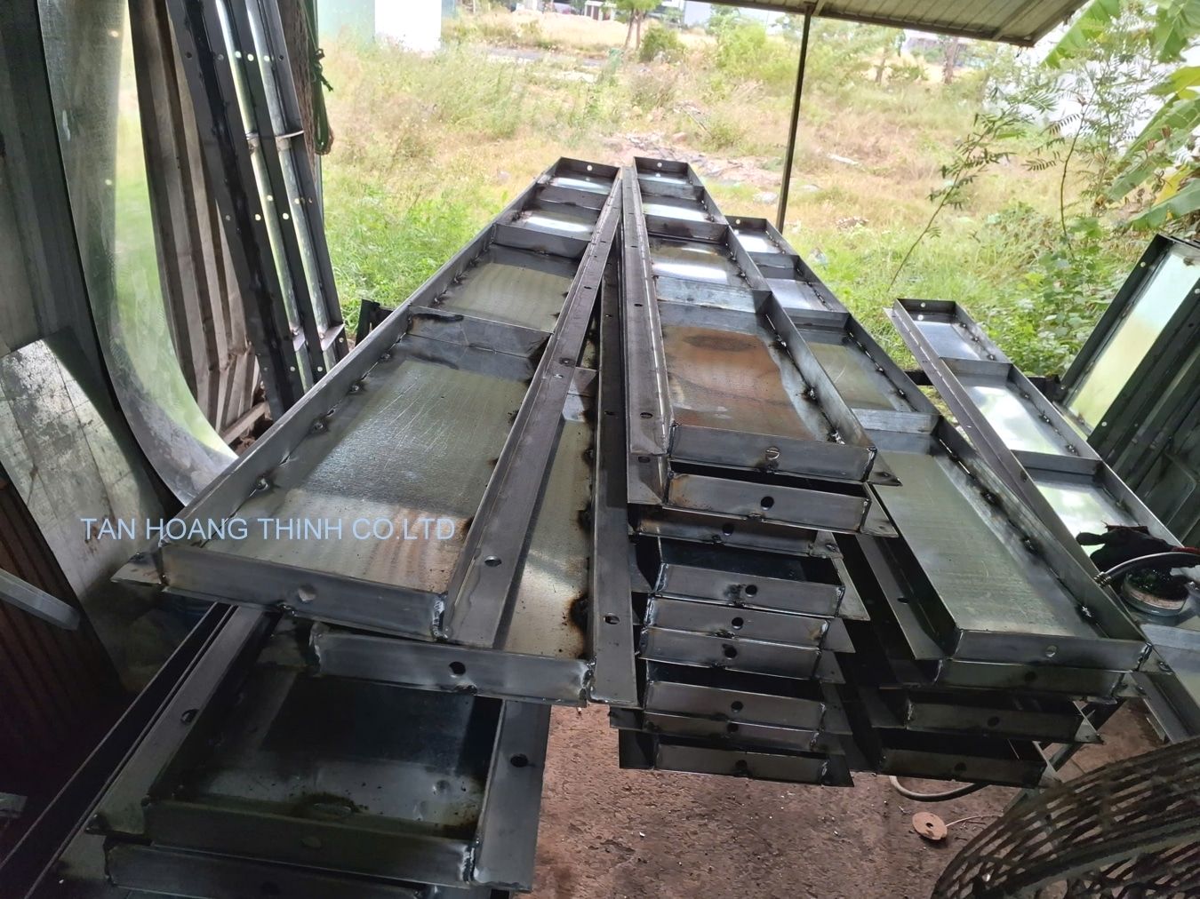ván khuôn thép, độ bền thép tấm định hình, cấu tạo cốp pha thép