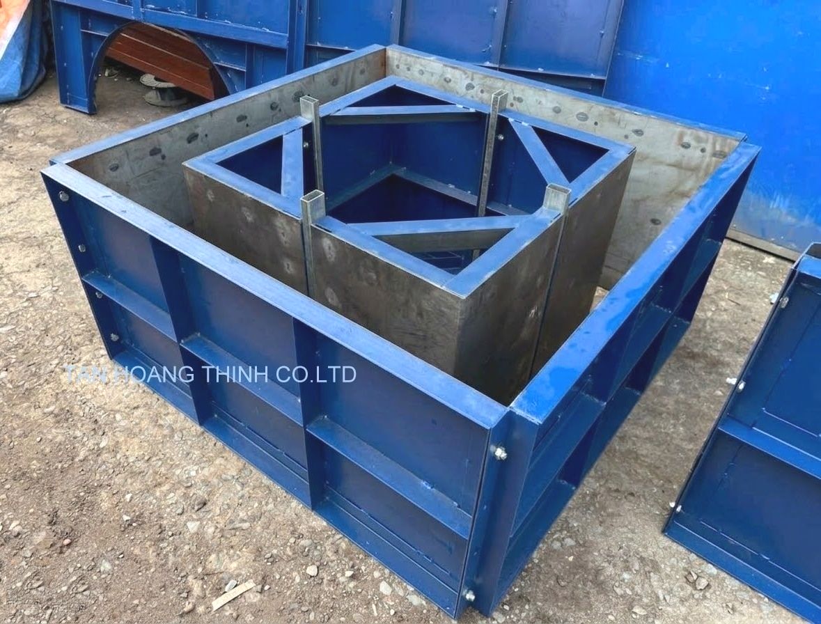 bán cốp pha thép và ván khuôn thép định hình