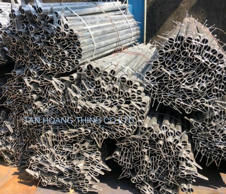 tay-giằng-giáo-nêm-là-thiết-bị-không-thể-thiếu-của-giàn-giáo-nêm