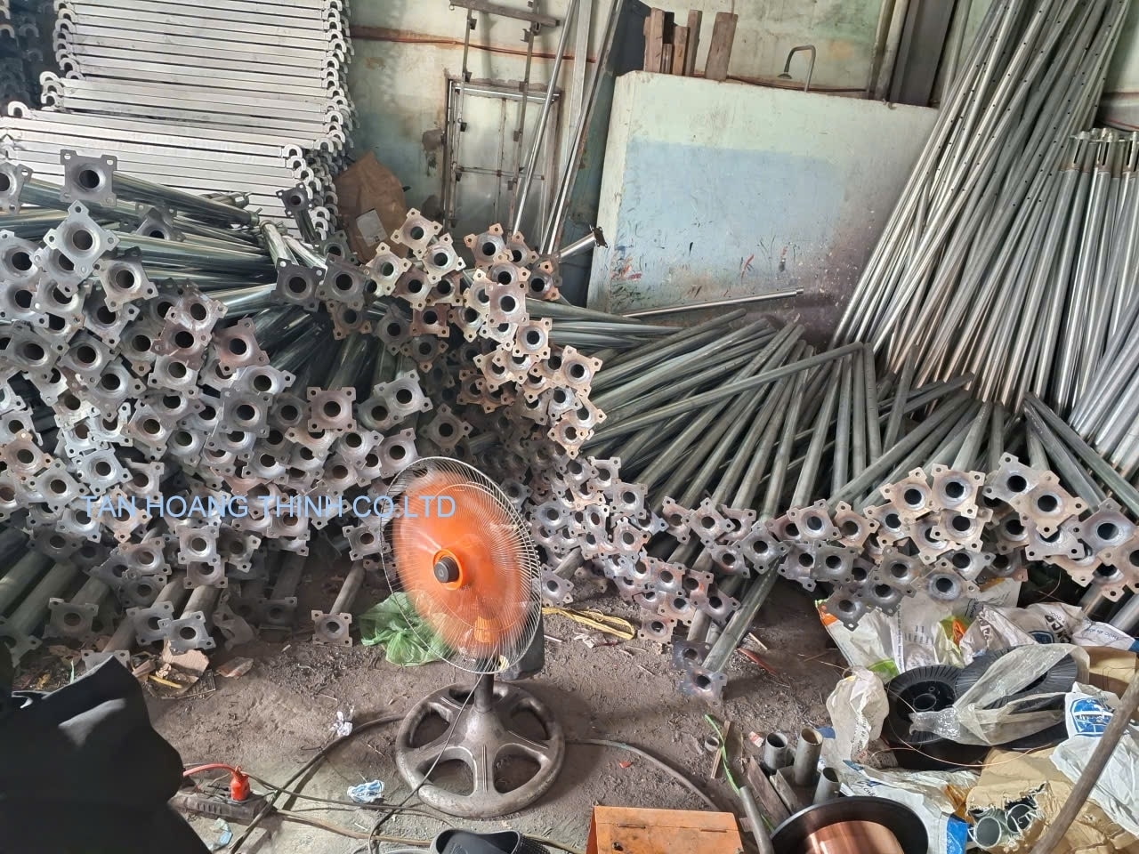 da-chong-giao-nem-tang-giam-gian