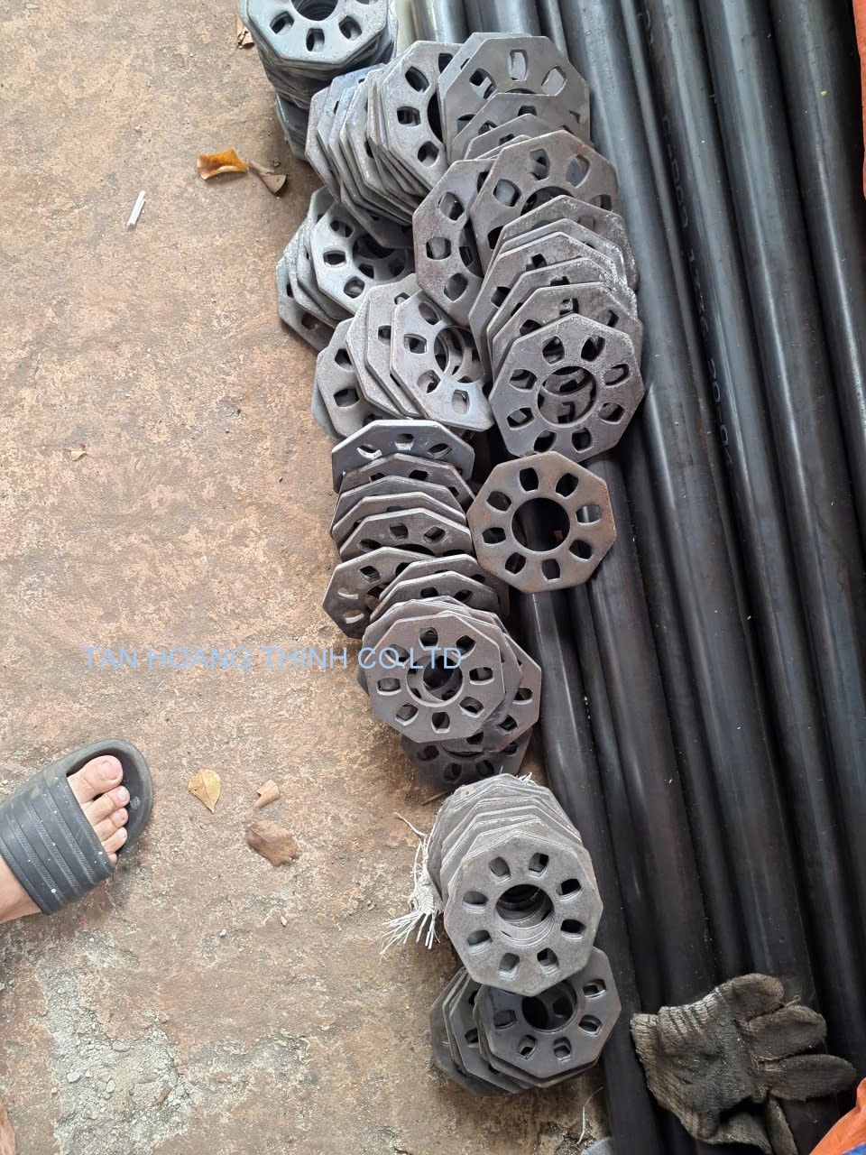 hình ảnh ringlock và đĩa phụ kiện ống nối giáo ring